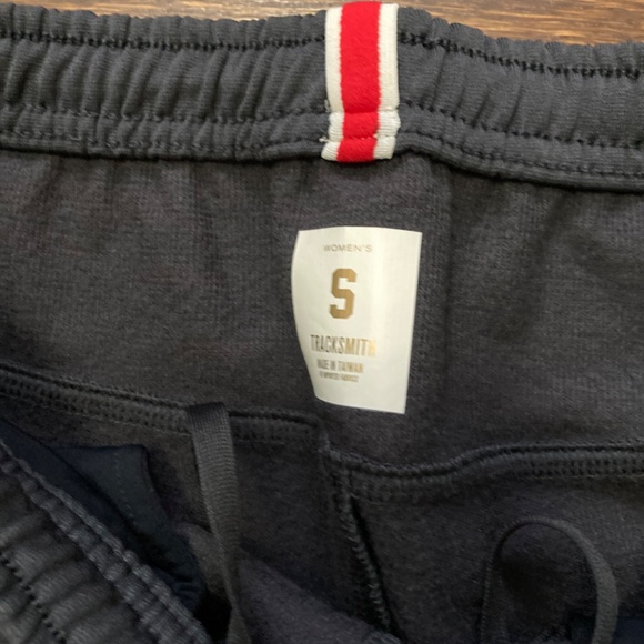 Tracksmith - No Days Off (NDO) Track pant Size S Charcoal - Picture 2 of 4